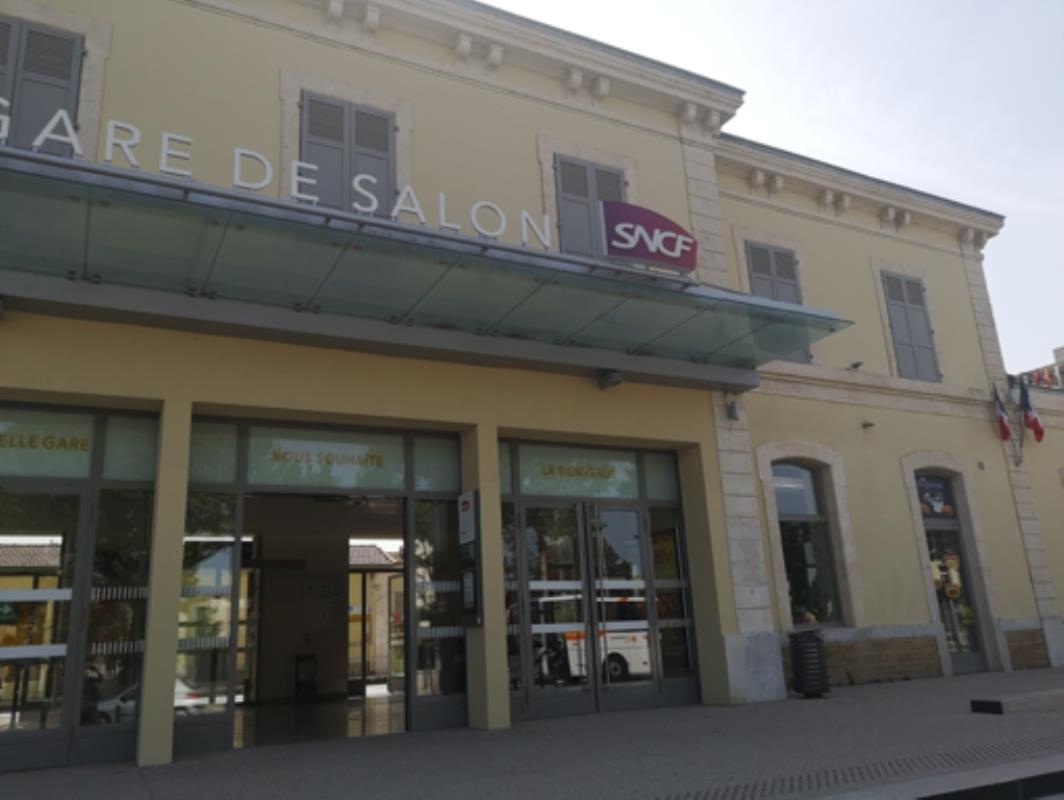 Gare de Salon